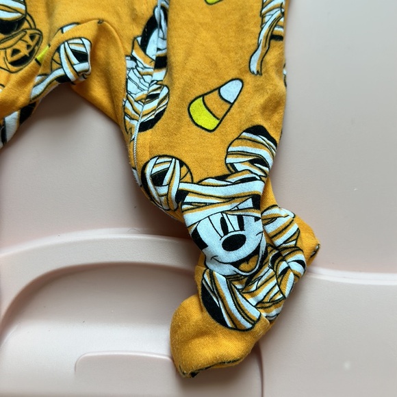 DISNEY NEWBORN ONESIE it’s in Halloween colors with mummy Mickey, candy corn - Picture 6 of 12